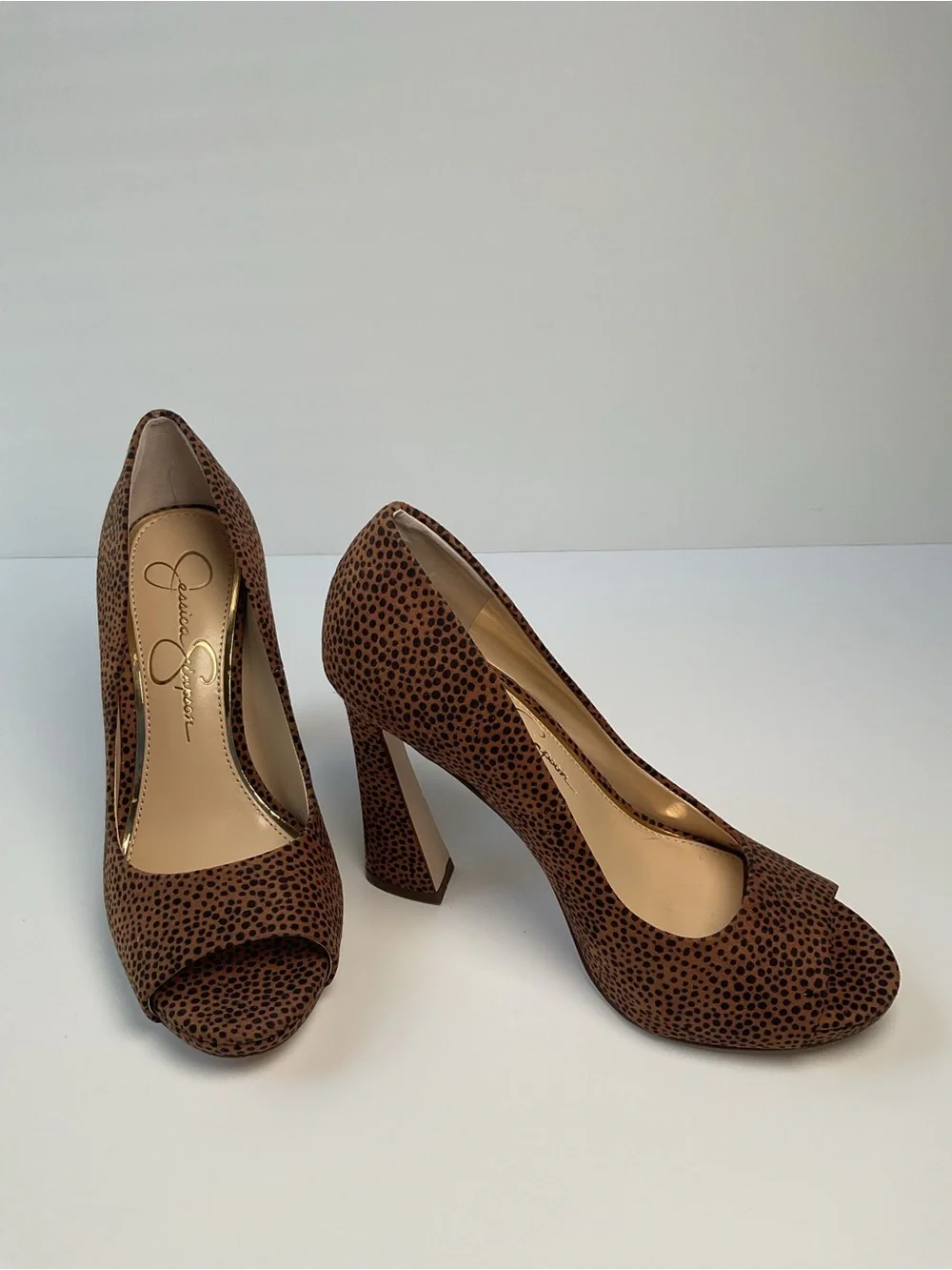 Jessica Simpson Leopard Print Peep Toe Platform Heels Women’s Size 6